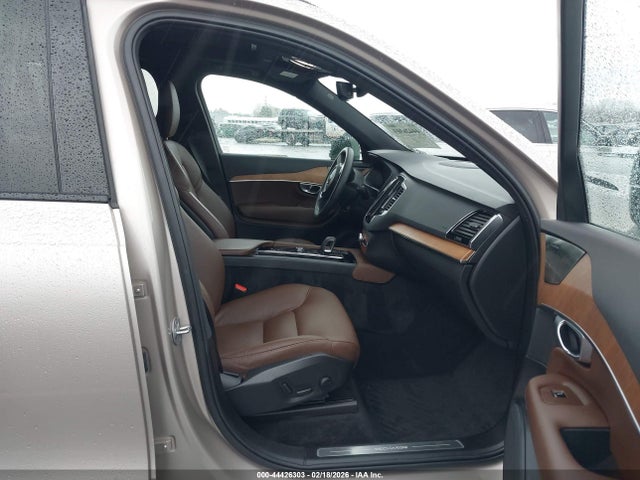 Продажа на аукционе авто 2023 Volvo Xc90 Recharge Plug-in Hybrid T8 Plus Dark Theme 7-seater, vin: YV4H60CW2P1995982, номер лота: 44426303