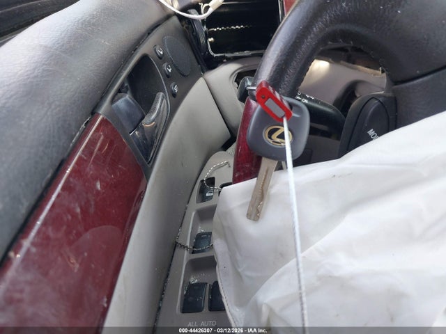 44426307 :رقم المزاد ، JTHBF30G730103294 vin ، 2003 Lexus Es 300 مزاد بيع