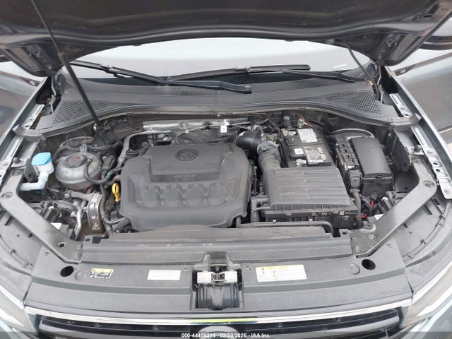 44426314 :رقم المزاد ، 3VVCB7AX5NM076461 vin ، 2022 Volkswagen Tiguan 2.0t Se R-line Black مزاد بيع