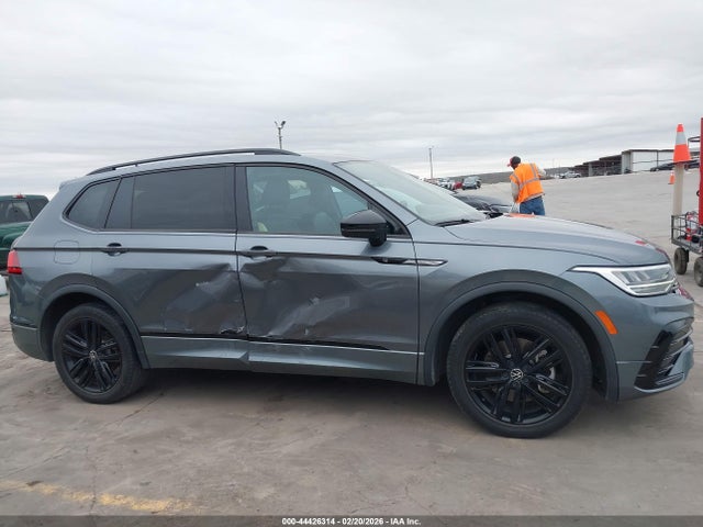 44426314 :رقم المزاد ، 3VVCB7AX5NM076461 vin ، 2022 Volkswagen Tiguan 2.0t Se R-line Black مزاد بيع