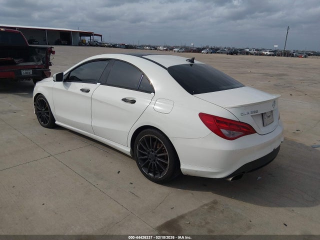 2014 MERCEDES-BENZ CLA 250 WDDSJ4EBXEN141374 Photo 2