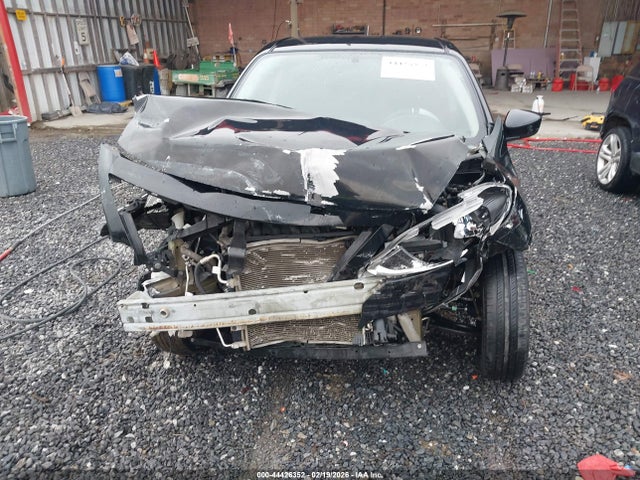 3N1CN7AP2JL887921 Nissan Versa 1.6 S+