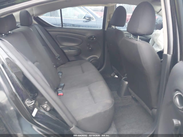3N1CN7AP2JL887921 Nissan Versa 1.6 S+