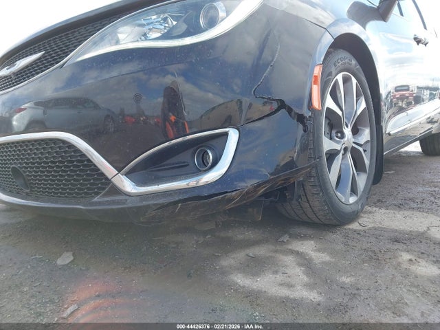 2C4RC1GG9HR561239 Chrysler Pacifica Limited
