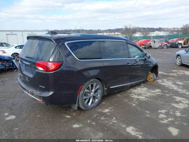 2C4RC1GG9HR561239 Chrysler Pacifica Limited