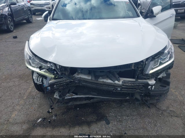 1HGCR2F56GA085563 Honda Accord Sport