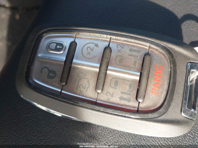 2025 CHRYSLER PACIFICA 2C4RC1BGXSR600211 Photo 10