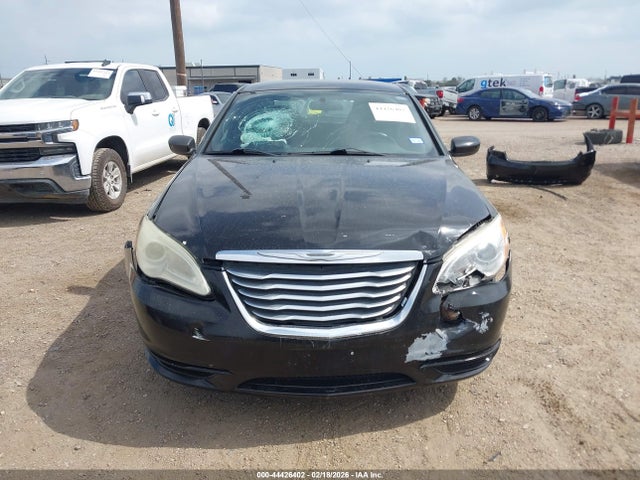 2012 Chrysler 200 Lx მანქანა იყიდება აუქციონზე, vin: 1C3CCBAB9CN104885, აუქციონის ნომერი: 44426402