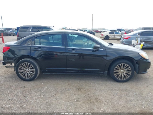 2012 Chrysler 200 Lx მანქანა იყიდება აუქციონზე, vin: 1C3CCBAB9CN104885, აუქციონის ნომერი: 44426402