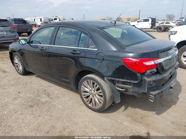 2012 Chrysler 200 Lx მანქანა იყიდება აუქციონზე, vin: 1C3CCBAB9CN104885, აუქციონის ნომერი: 44426402