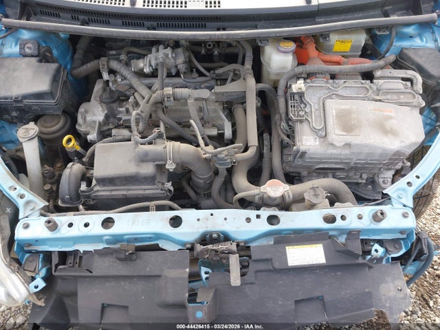 Auction sale of the 2015 Toyota Prius C Two, vin: JTDKDTB33F1114275, lot number: 44426415