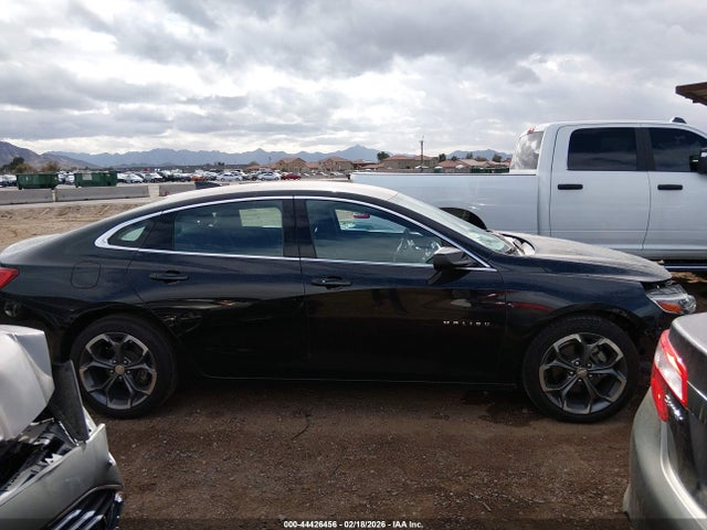 1G1ZD5ST5PF239527 Chevrolet Malibu Fwd 1lt