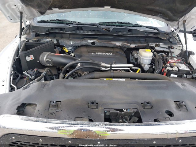 44426466 :رقم المزاد ، 3C6UR5HJ0JG379474 vin ، 2018 Ram 2500 مزاد بيع
