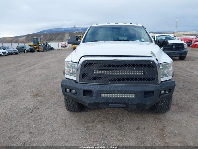 44426466 :رقم المزاد ، 3C6UR5HJ0JG379474 vin ، 2018 Ram 2500 مزاد بيع