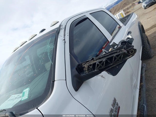 44426466 :رقم المزاد ، 3C6UR5HJ0JG379474 vin ، 2018 Ram 2500 مزاد بيع