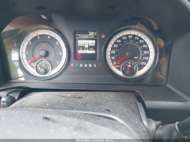 44426466 :رقم المزاد ، 3C6UR5HJ0JG379474 vin ، 2018 Ram 2500 مزاد بيع