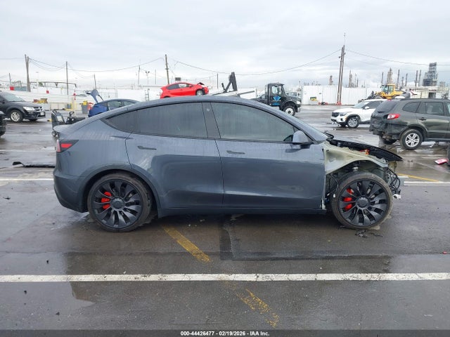 7SAYGDEF0PF607050 Tesla Model Y Performance Dual Motor All-wheel Drive