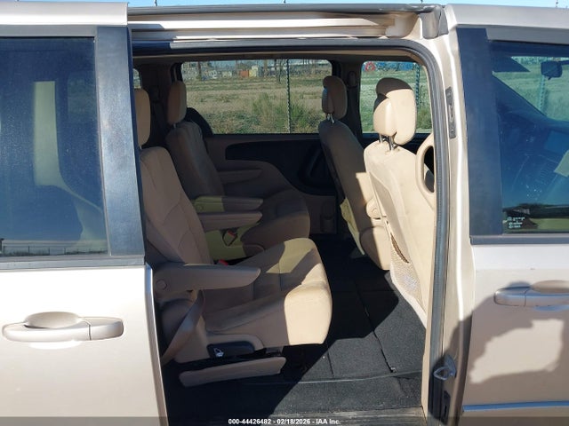 2C4RDGBG4FR617219 Dodge Grand Caravan Se