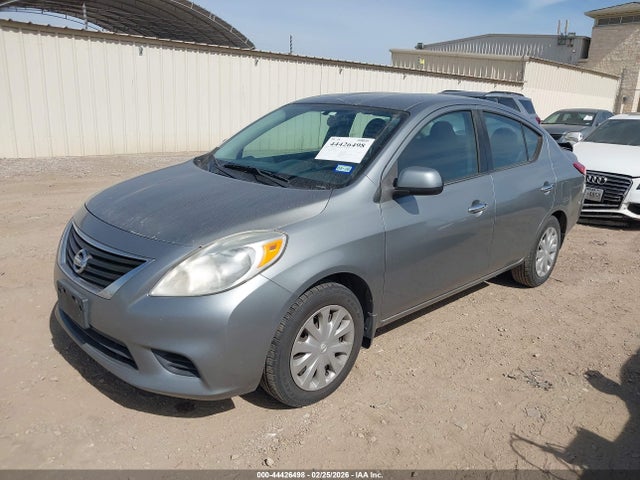 3N1CN7AP4EL800123 Nissan Versa 1.6 Sv