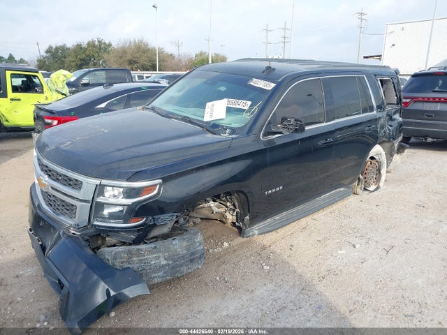 1GNSKBKC4KR363235 Chevrolet Tahoe Lt