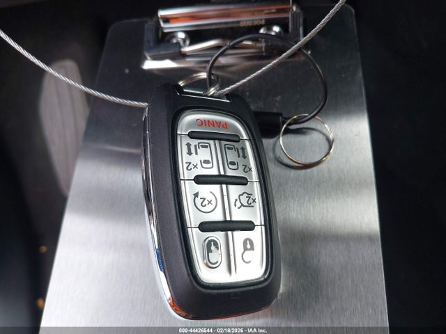 2025 CHRYSLER PACIFICA 2C4RC1BG2SR504315 Photo 10