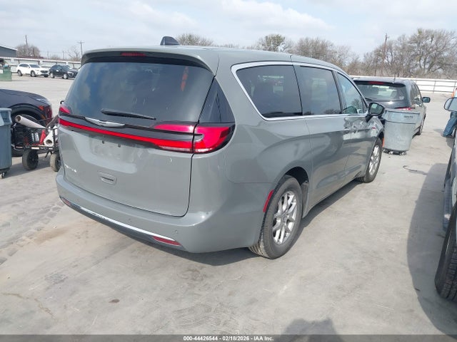 2025 CHRYSLER PACIFICA 2C4RC1BG2SR504315 Photo 3