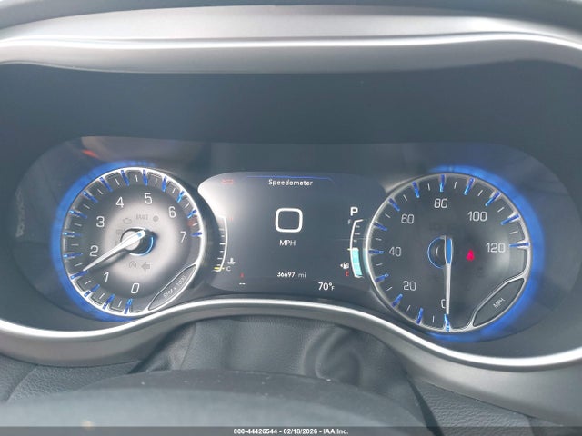 2025 CHRYSLER PACIFICA 2C4RC1BG2SR504315 Photo 6