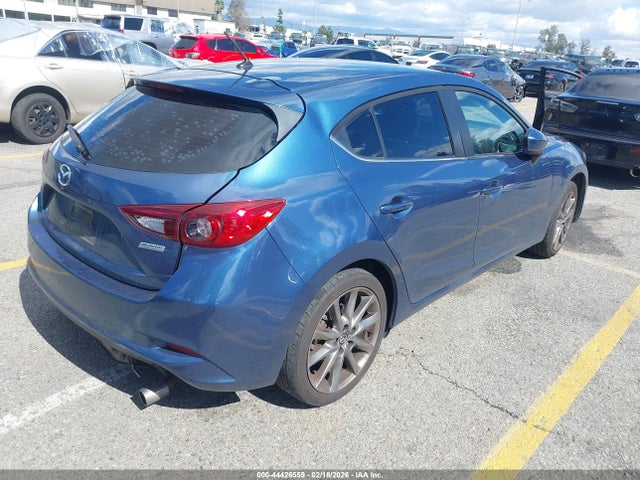 3MZBN1L36JM246469 Mazda Mazda3 Touring