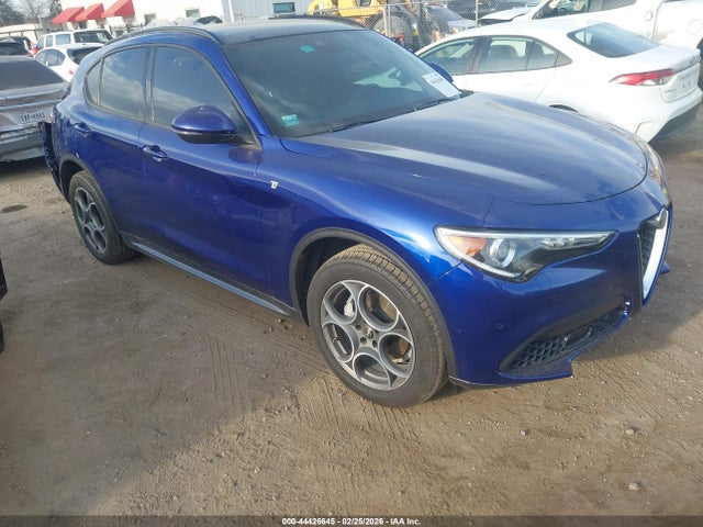 2022 ALFA ROMEO STELVIO ZASPAKBN7N7D30935