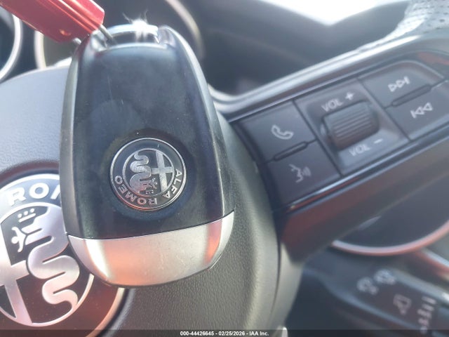 2022 ALFA ROMEO STELVIO ZASPAKBN7N7D30935 Photo 10