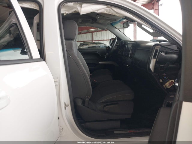1GCVKREC5JZ159102 Chevrolet Silverado 1500 2lt