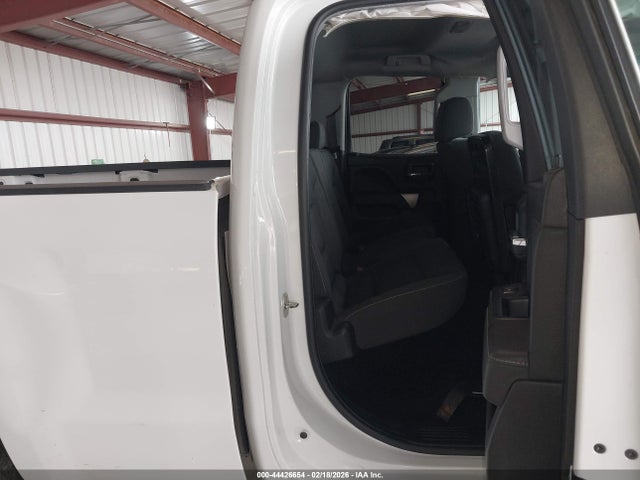 1GCVKREC5JZ159102 Chevrolet Silverado 1500 2lt