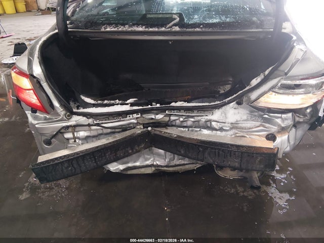 4T1BD1FK6FU173241 Toyota Camry Hybrid Le