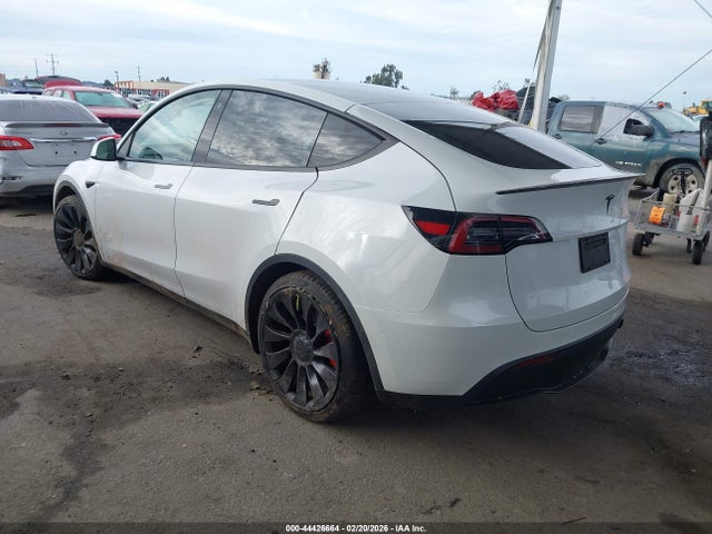 2022 TESLA MODEL Y 7SAYGDEF5NF410534 Photo 2