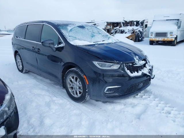 2025 CHRYSLER PACIFICA 2C4RC1BG9SR600913