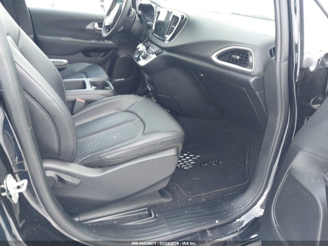 2025 CHRYSLER PACIFICA 2C4RC1BG9SR600913 Photo 4