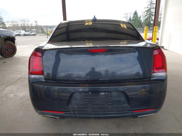Chrysler 300 Touring 2019 2C3CCAAG6KH579598 Image 17