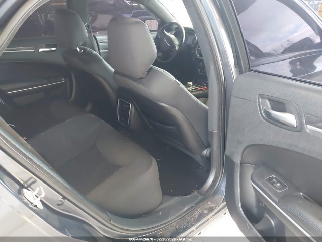 Chrysler 300 Touring 2019 2C3CCAAG6KH579598 Image 8
