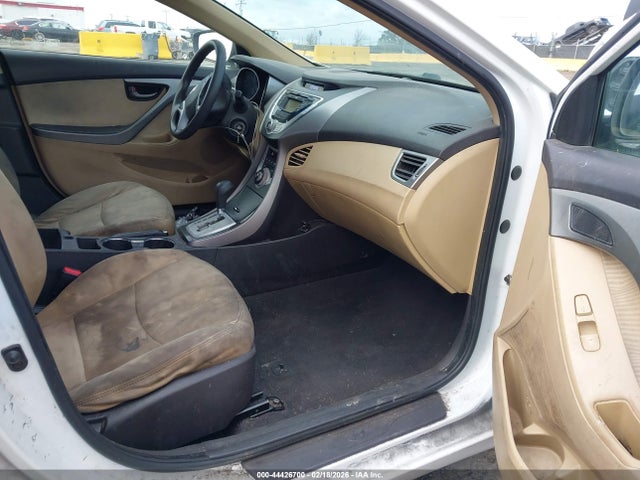 2012 HYUNDAI ELANTRA 5NPDH4AE8CH103346 Photo 4