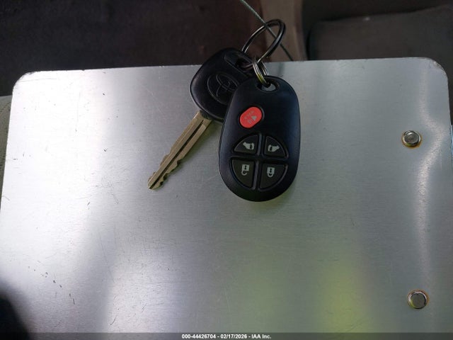 Toyota Sienna Le 8 Passenger 2017 5TDKZ3DC5HS843687 Image 11
