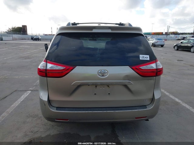 Toyota Sienna Le 8 Passenger 2017 5TDKZ3DC5HS843687 Image 16