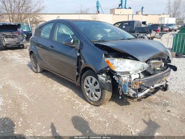 2014 TOYOTA PRIUS C JTDKDTB35E1067829