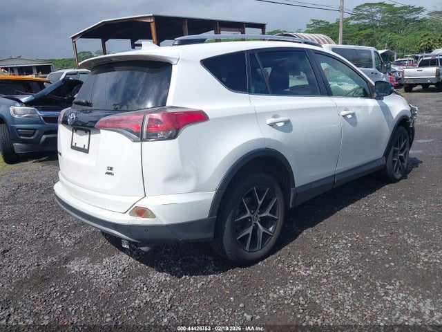 JTMJFREV3GJ068812 Toyota RAV4 SE