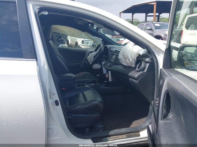 JTMJFREV3GJ068812 Toyota RAV4 SE