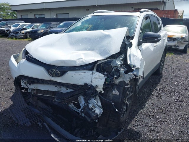 JTMJFREV3GJ068812 Toyota RAV4 SE