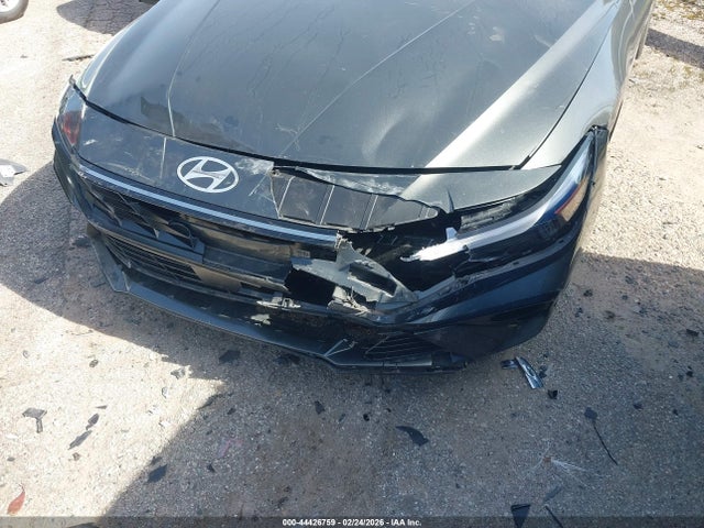 KMHLP4DG9SU956382 Hyundai Elantra Limited