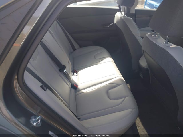 KMHLP4DG9SU956382 Hyundai Elantra Limited