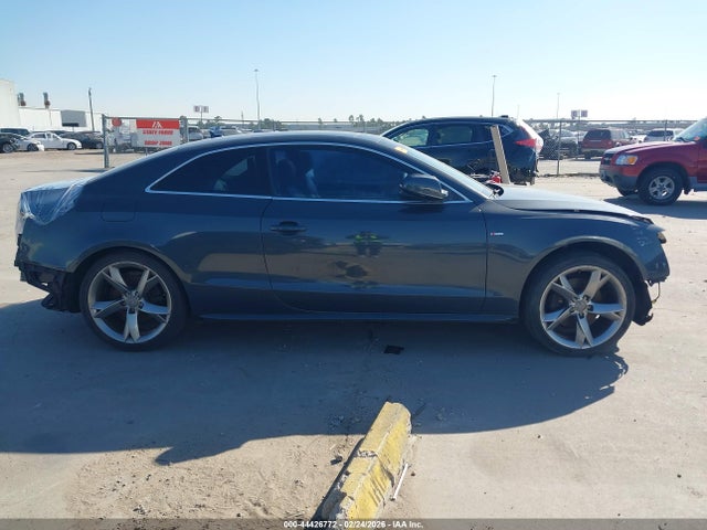 2011 Audi A5 2.0t Premium მანქანა იყიდება აუქციონზე, vin: WAUWFAFR7BA038534, აუქციონის ნომერი: 44426772