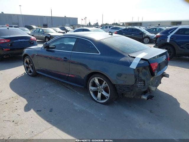 2011 AUDI A5 WAUWFAFR7BA038534 Photo 2