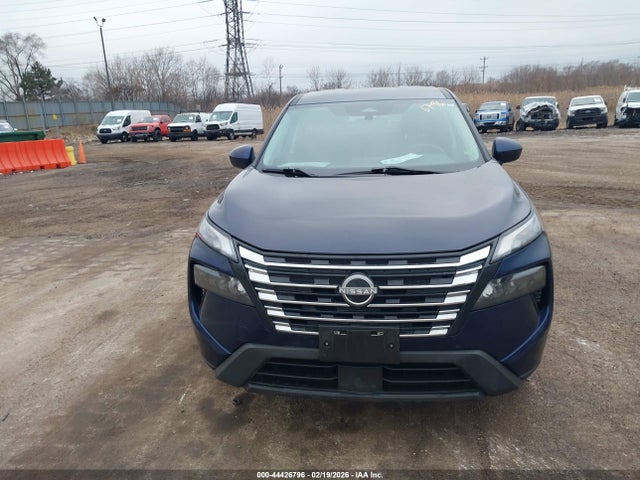 5N1BT3BA9RC684769 Nissan Rogue Sv Fwd